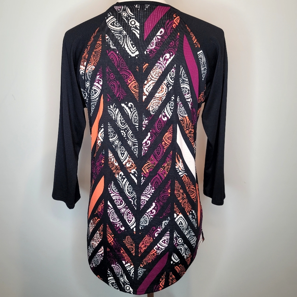 LulaRoe Randy - Picture 2 of 2